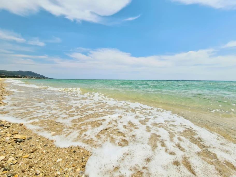 Mom'S Seaside Home Kariani Екстер'єр фото