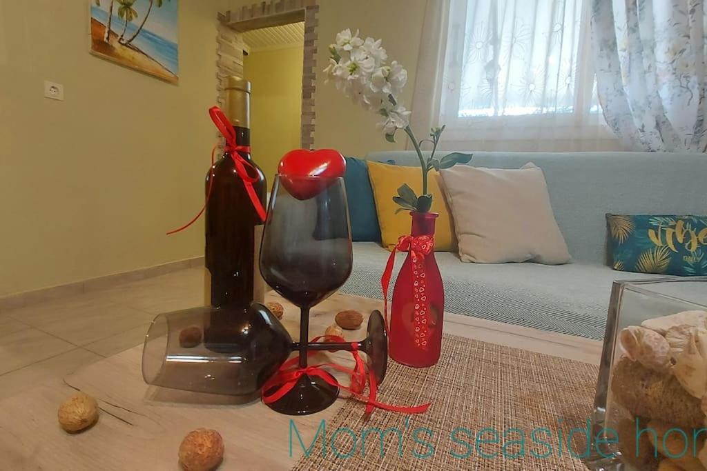 Mom'S Seaside Home Kariani Екстер'єр фото